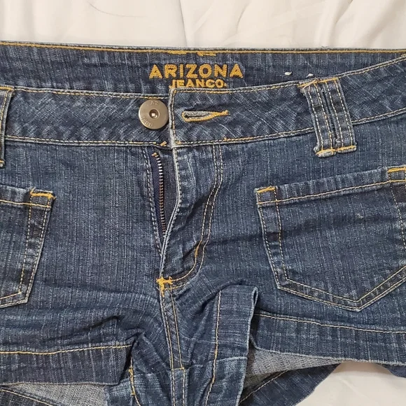 1.8 by YMI/Arizona/Lei lot of 3 jean shorts - Picture 4 of 8